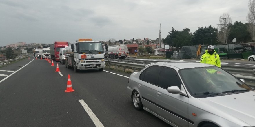 İstanbul’a Giriş Çıkışlarda Uygulama Noktalarında Araç Kuyruğu