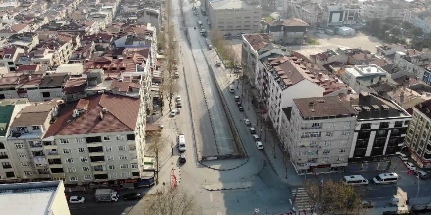 İstanbul’da Yasağın Ardından Meydanlar Boş Kaldı