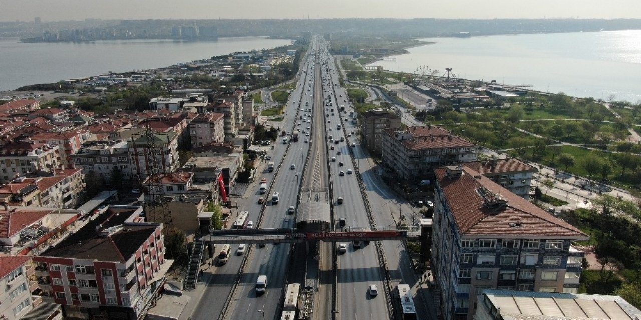 Sokağa Çıkma Kısıtlaması Sonrası E-5’teki Hareketlilik