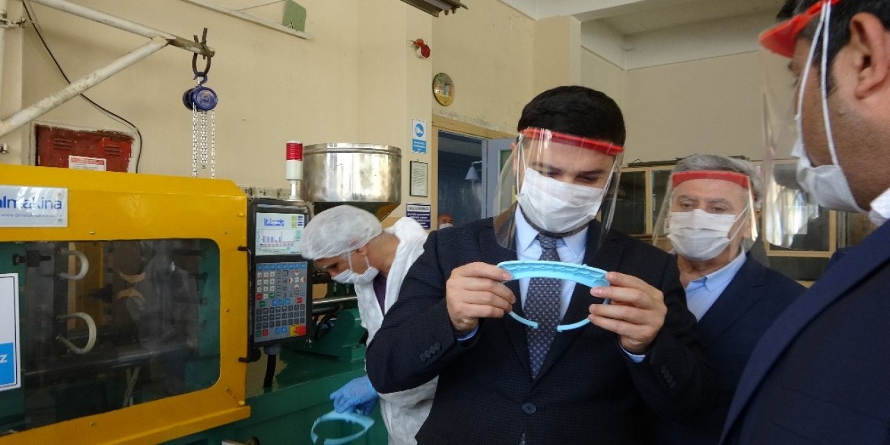 Kağıthane Meslek Lisesinde Günde 10 Bin Siperlik