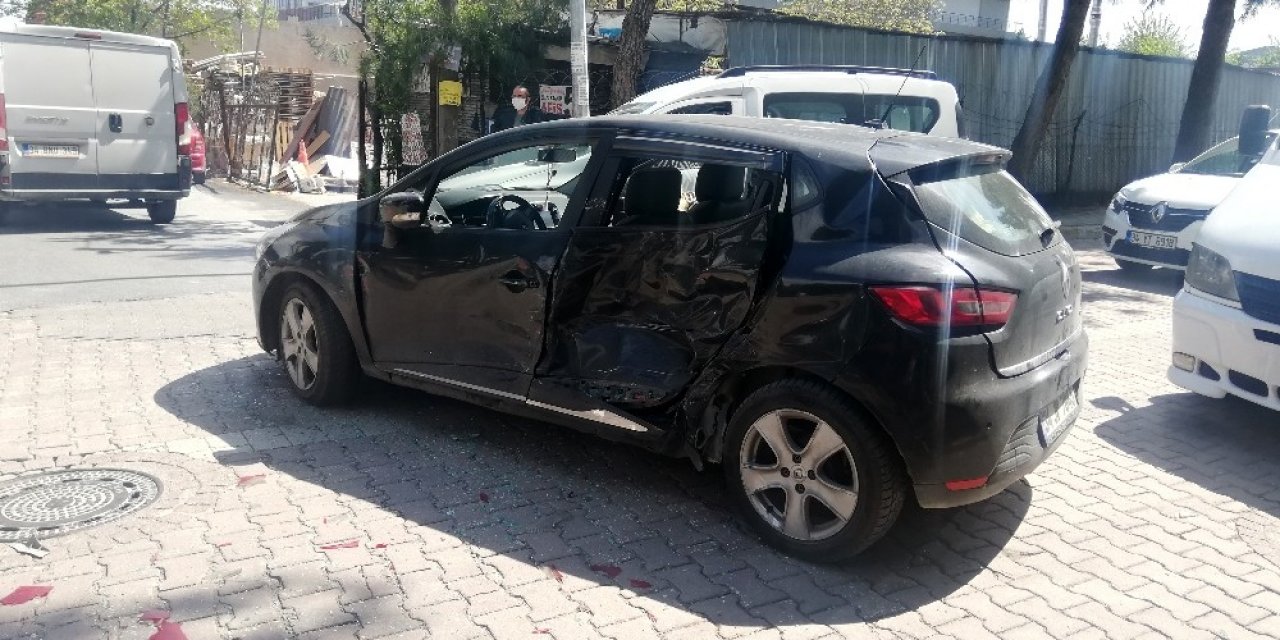 Polisi Gören Uyuşturucu Tacirleri Kaçtı