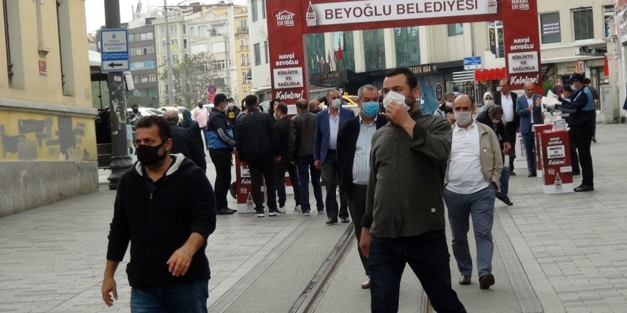 İstiklal Caddesi’nde 3 Metre Kuralı