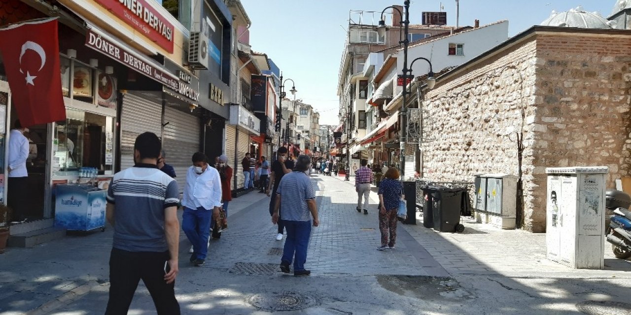 65 Yaş Üstü Vatandaşlar Kalabalıktan Dert Yandı