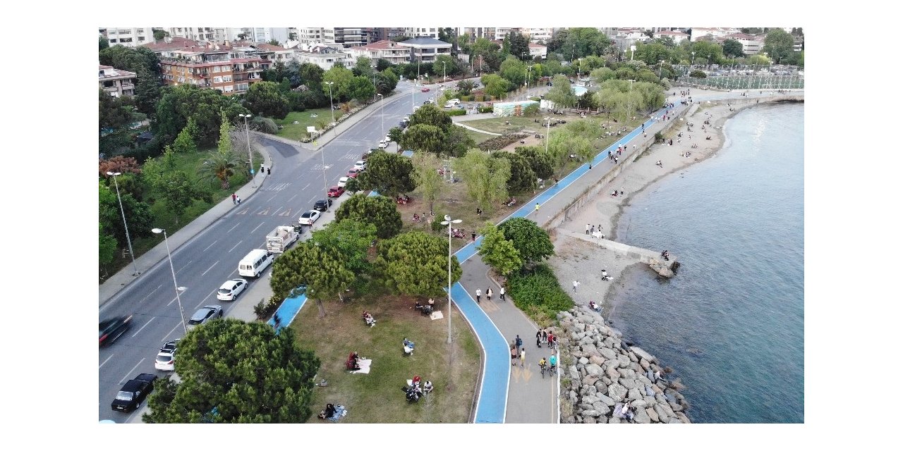 Havanın Serinlemesiyle Caddebostan Sahili Doldu Taştı