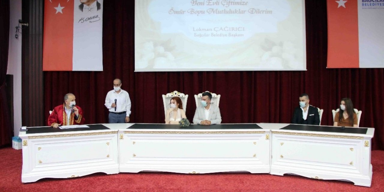Yeni Normalleşme Dönemi Sonrası Bağcılar’da İlk Nikah Kıyıldı
