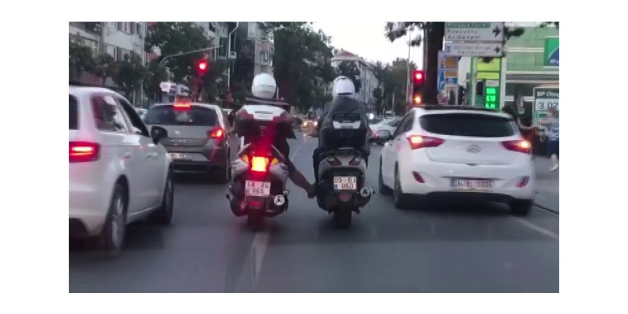 Motosikletli Kuryelerin Tehlikeli Yolculuğu Kamerada