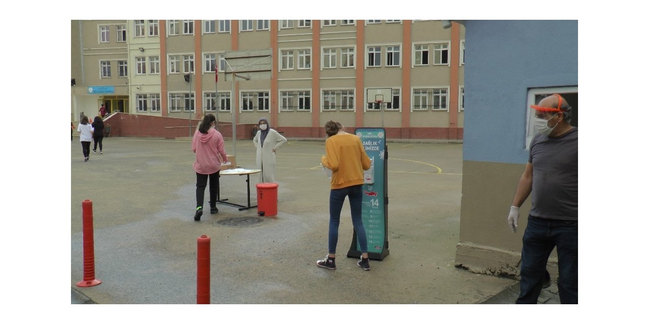 Sosyal Mesafeli Lgs Sınavı Başladı