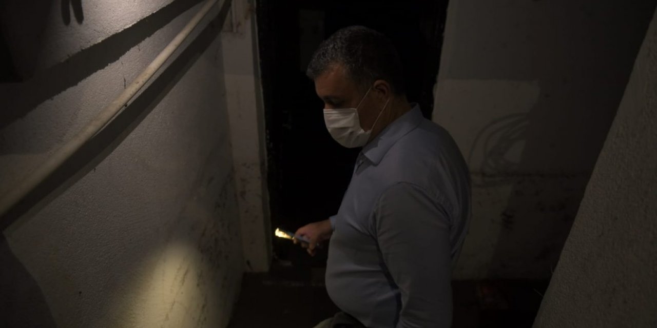 Başkan Bozkurt Su Basan Bodrum Katlarını İnceledi