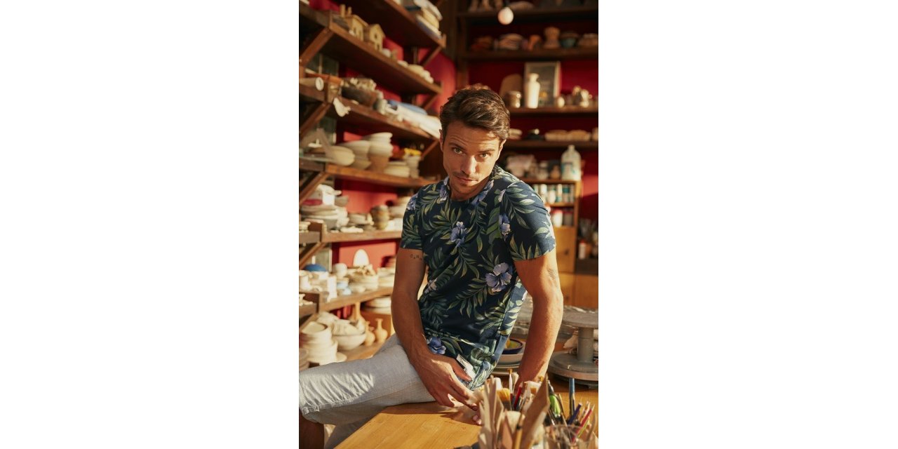 Defacto, ’tişört Mevsimi’ Koleksiyonunu Beğeniye Sundu