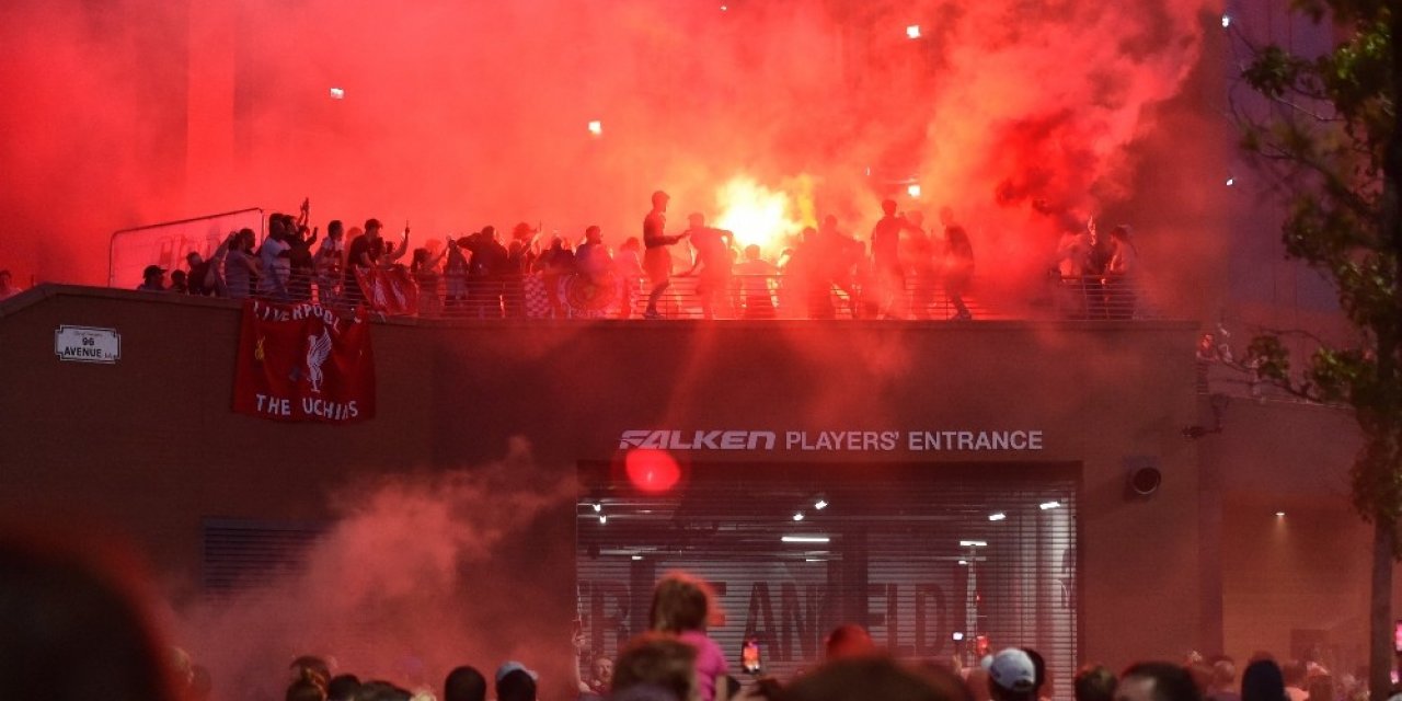 Chelsea Kazandı, Liverpool Şampiyon Oldu!