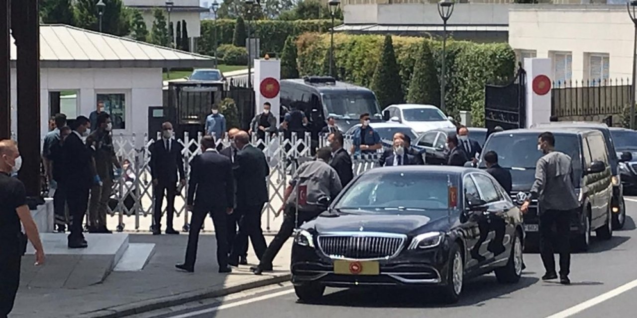 Cumhurbaşkanı Erdoğan Cuma Namazını Kılmak İçin Kerem Aydınlar Camisi’ne Geldi