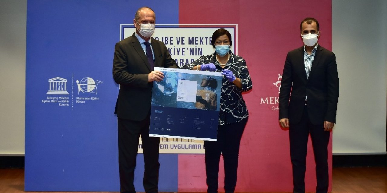 Uluslararası Stem Müfredatı’nın Teslimi Mektebim Koleji’ne Gerçekleştirildi