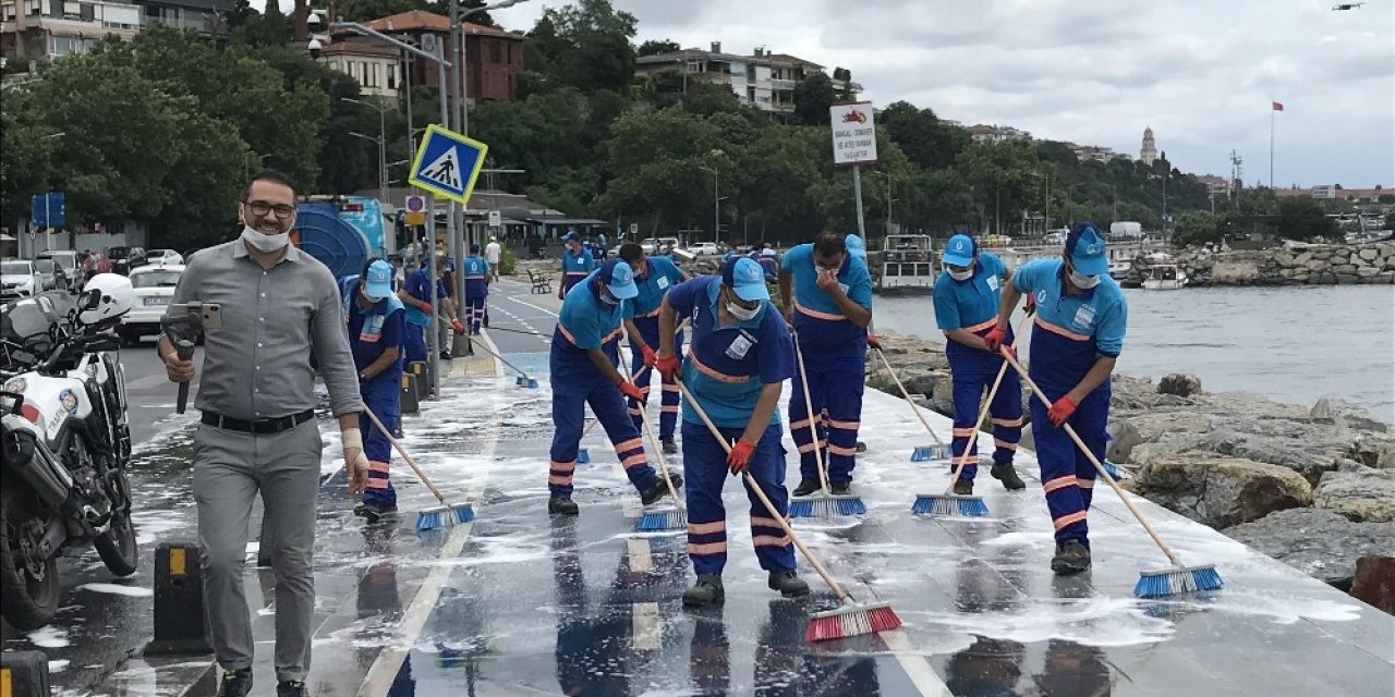 Üsküdar Sahil Hattında Artık Çekirdek Yemek Yasak