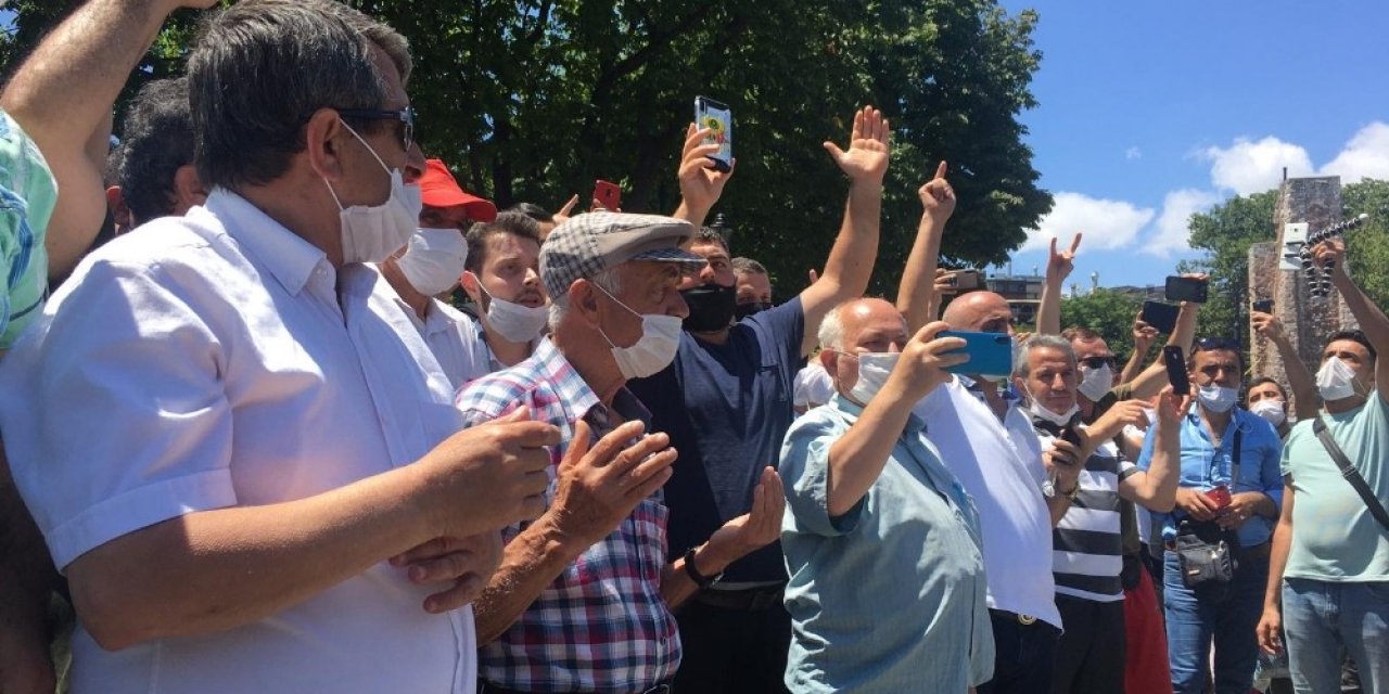 Ayasofya Önündeki Coşku Devam Ediyor