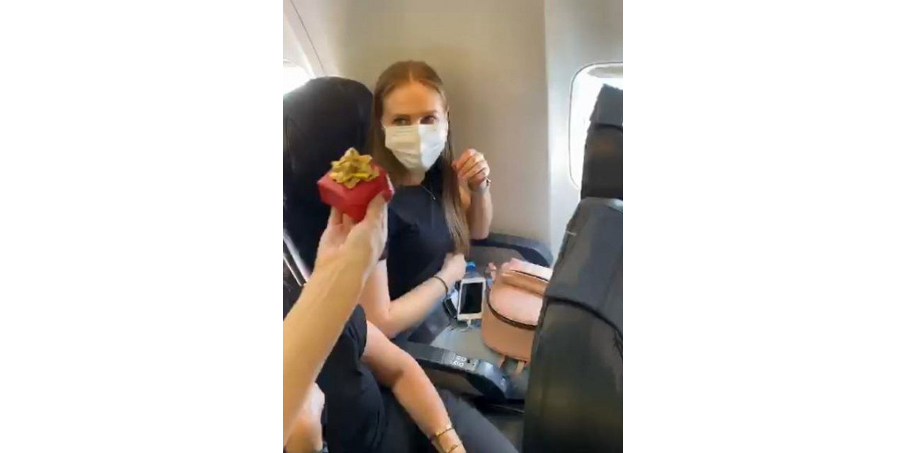 Havada Sürpriz Evlilik Teklifi