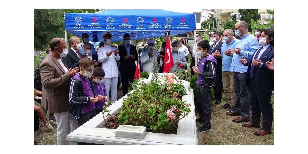 15 Temmuz Şehidi, Kartal’daki Kabri Başında Dualarla Anıldı