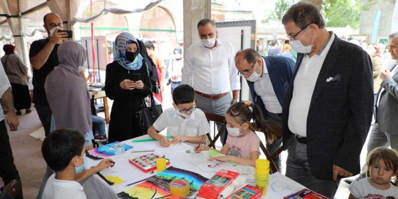 Tarihi Külliyede Çocuklarla Renkli Sanat Günleri