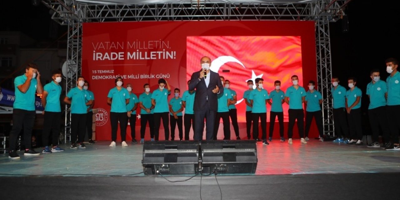 Arnavutköy Belediyesi 15 Temmuz’u Coşkuyla Andı