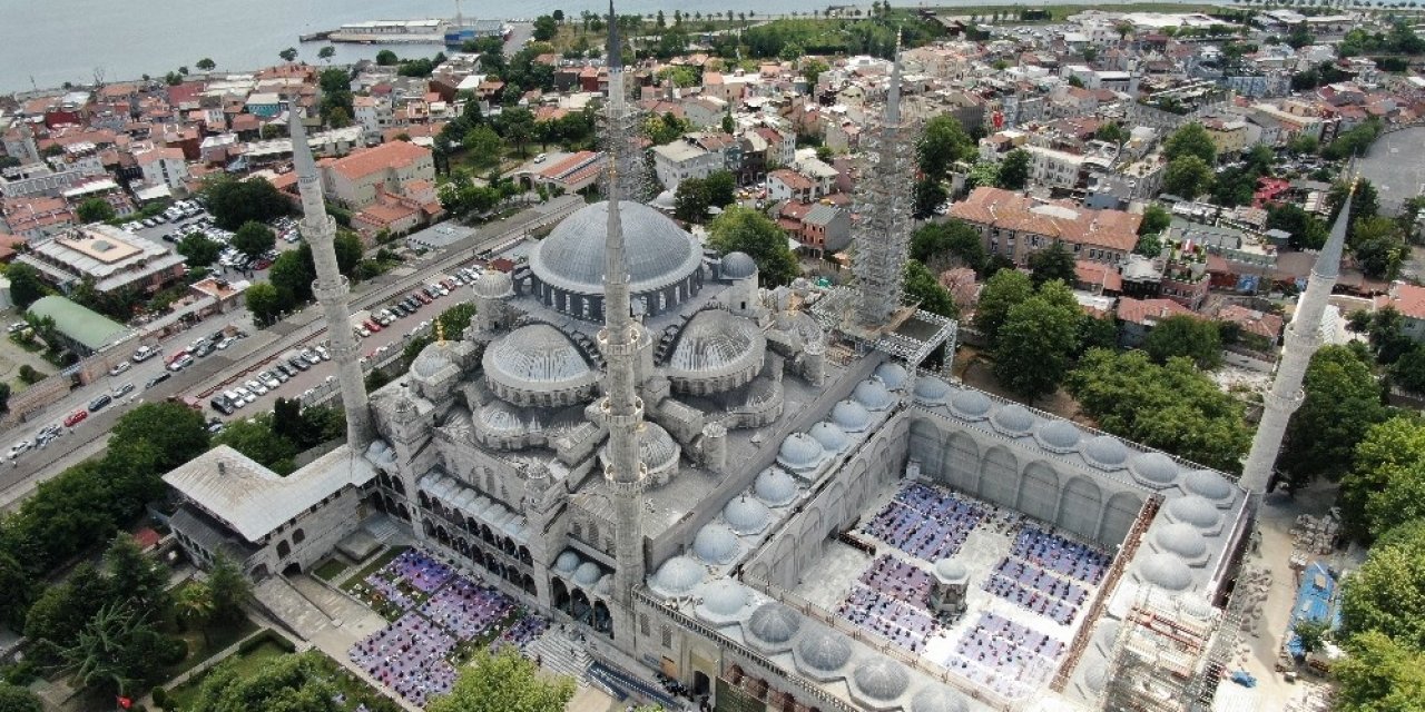 Ayasofya’nın Son Yalnız Cuması