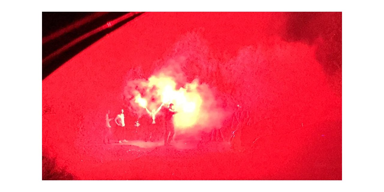 Evlilik Teklifinde Sosyal Mesafe Hiçe Sayılarak Halaylar Çekildi