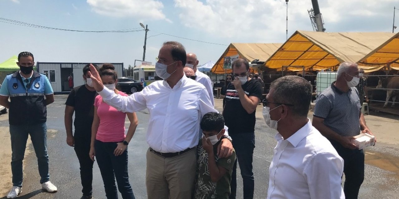 Beylikdüzü’nde Kurban Pazarına Maskesiz Girmek Yasak