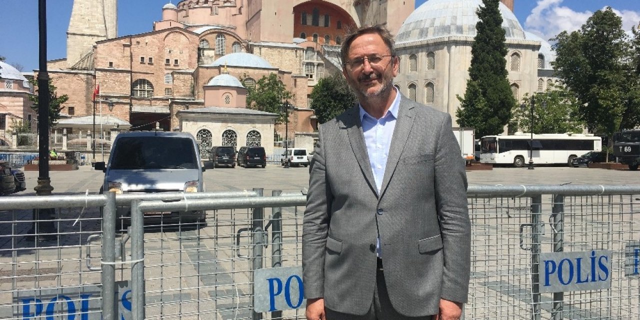 İstanbul İl Kültür Ve Turizm Müdürü Dr. Coşkun Yılmaz Ayasofya’da İncelemelerde Bulundu