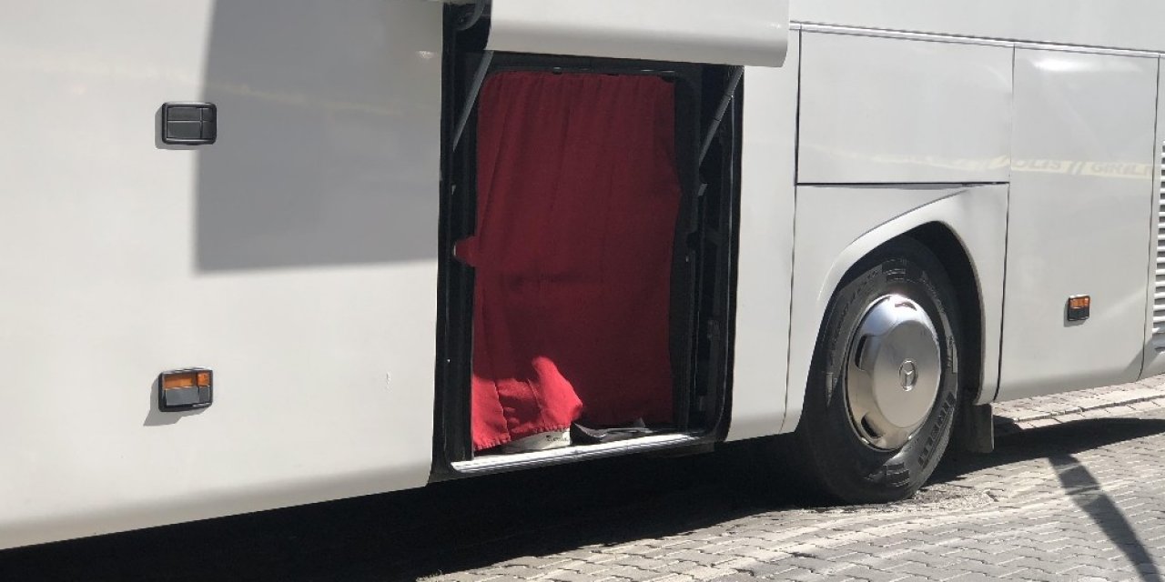 Esenyurt’ta Park Halindeki Yolcu Otobüsünde Şoförün Şüpheli Ölümü