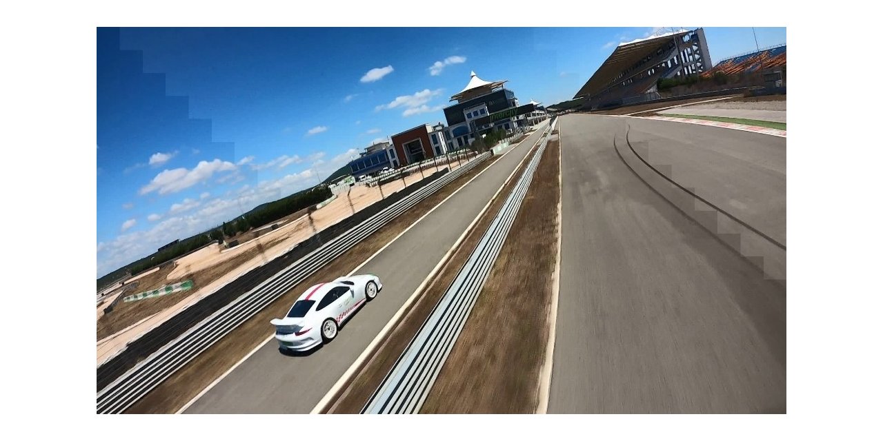 Drone İle Yarış Otomobilinin Yarışı Nefesleri Kesti