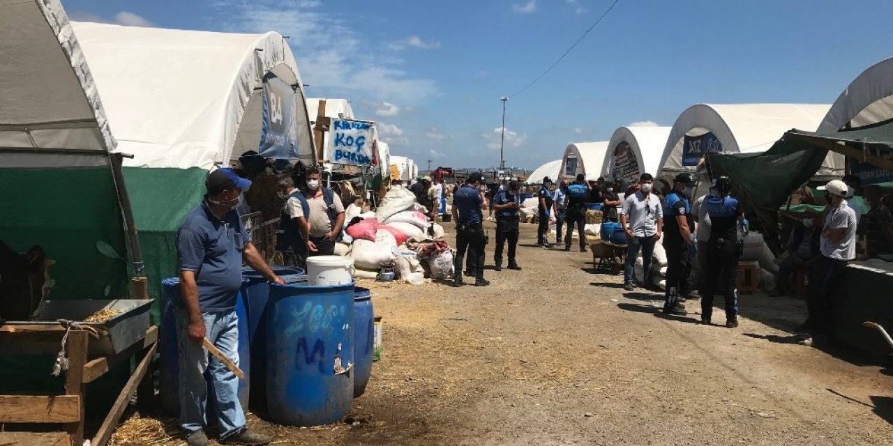 Polisten Kurban Satıcılarına Dolandırıcılık Uyarısı