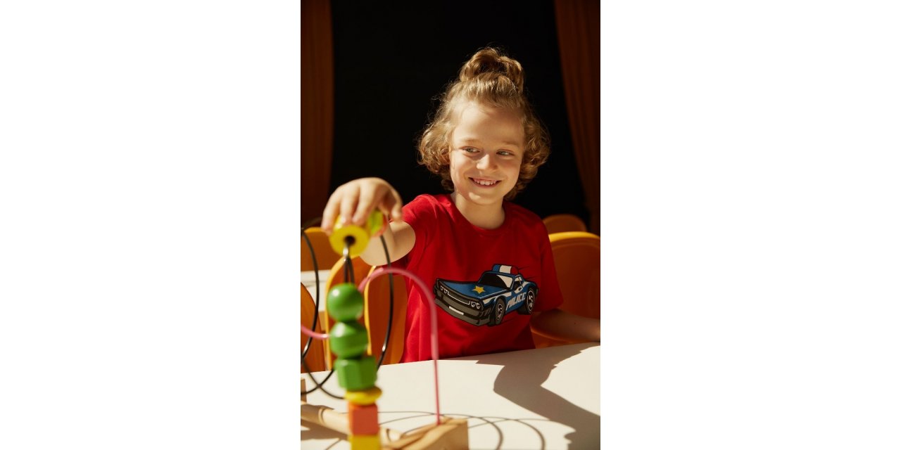 Çocuklara Özel Hologram Baskılı Bayramlıklar Göz Alıyor