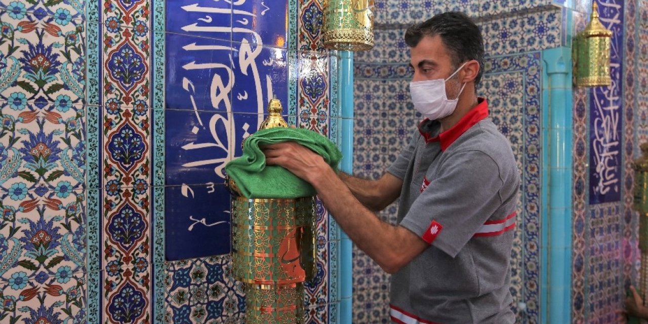 Ümraniye’deki Camiler Bayramda Kabe Kokusu İle Kokacak