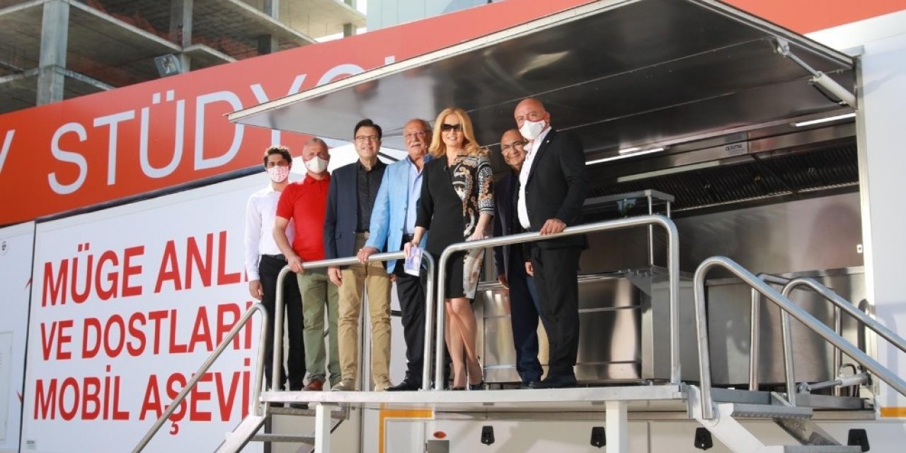 Müge Anlı’nın Başlattığı Yardım Kampanyasında Kızılay’a 8 Mobil Aşevi Bağışlandı