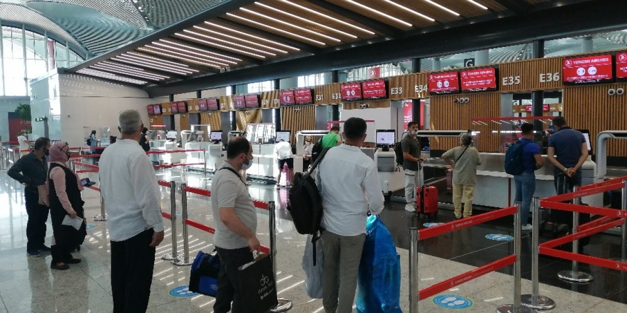 İstanbul Havalimanı’nda Bayram Hareketliliği Başladı