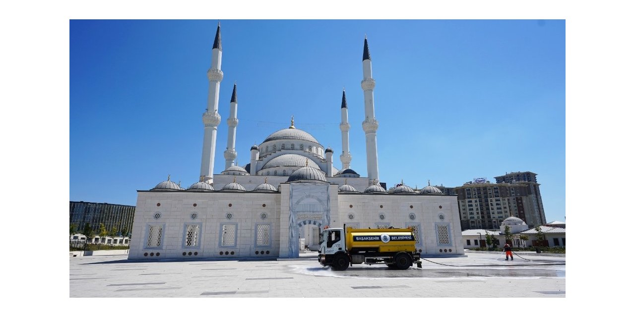Başakşehir’de Camilerde Bayram Temizliği