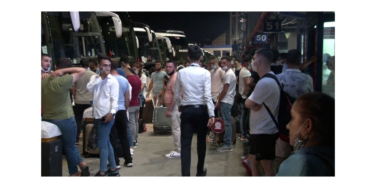 15 Temmuz Demokrasi Otogarı’nda Arife Günü Yoğunluğu