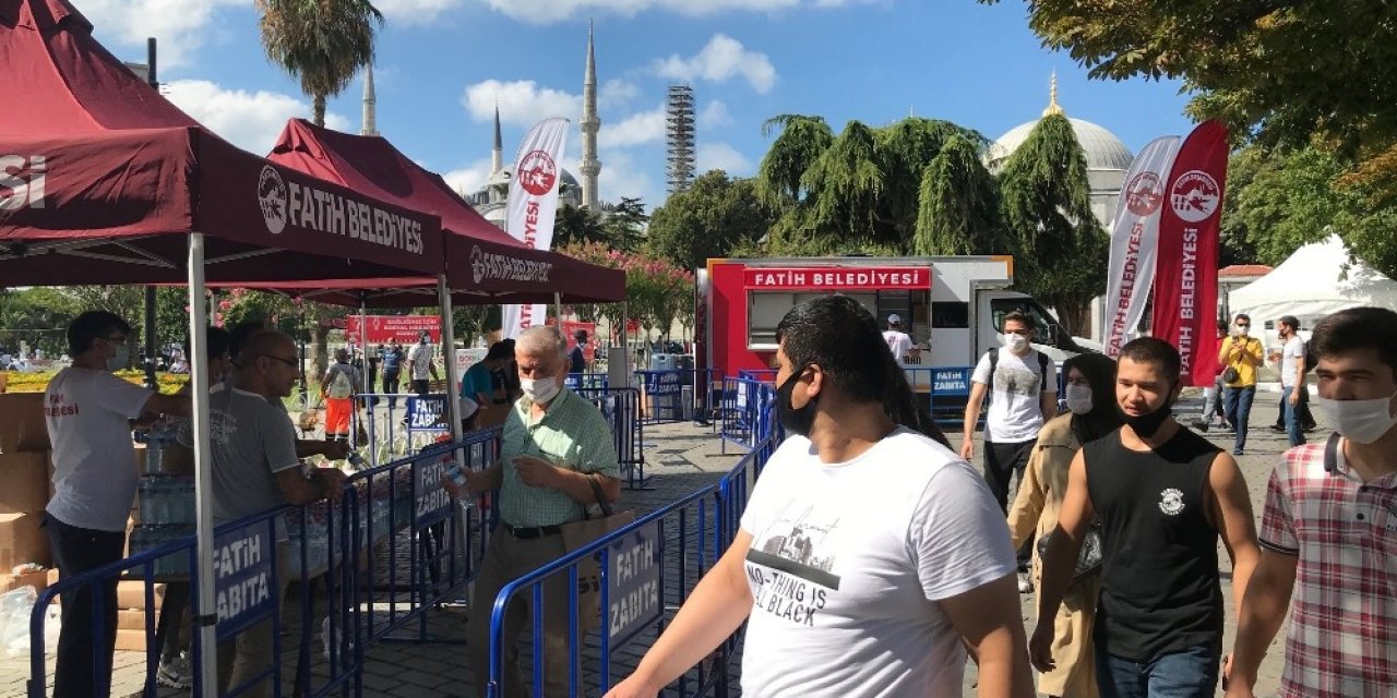 Ayasofya-i Kebir Cami-i Şerifi’nde Bayram Yoğunluğu