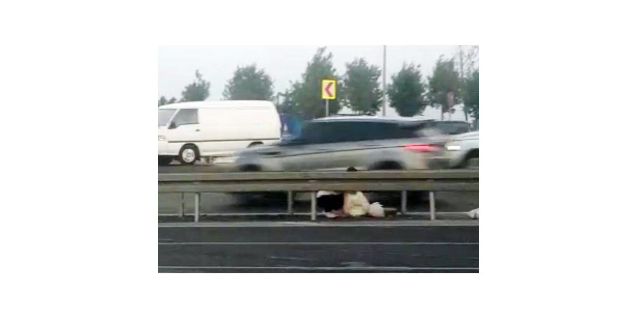 Sahilden Kovuldular, Refüjde Mangal Yaptılar