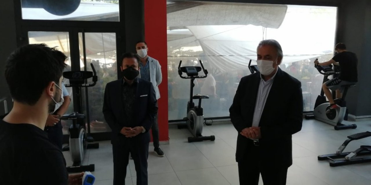 Tuzla’da Semt Pazarında Korona Virüs Denetimi