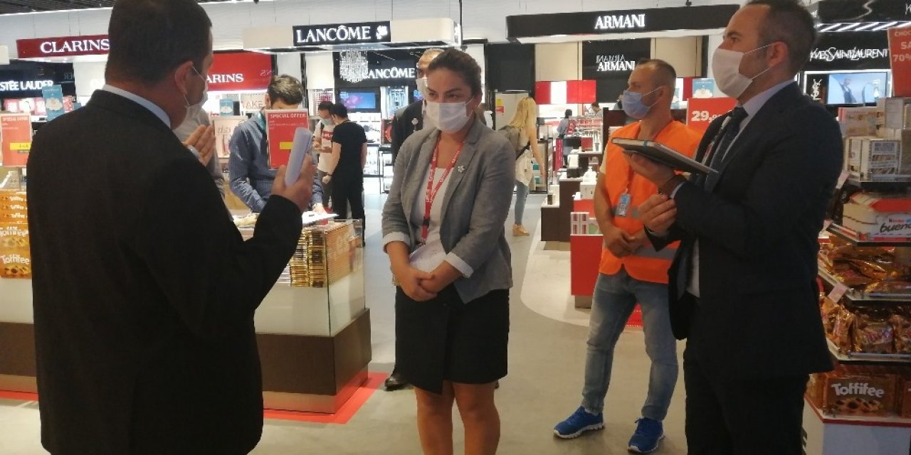 İstanbul Havalimanı’nda Yolcu Ve İşletmelere Korona Virüs Denetimi