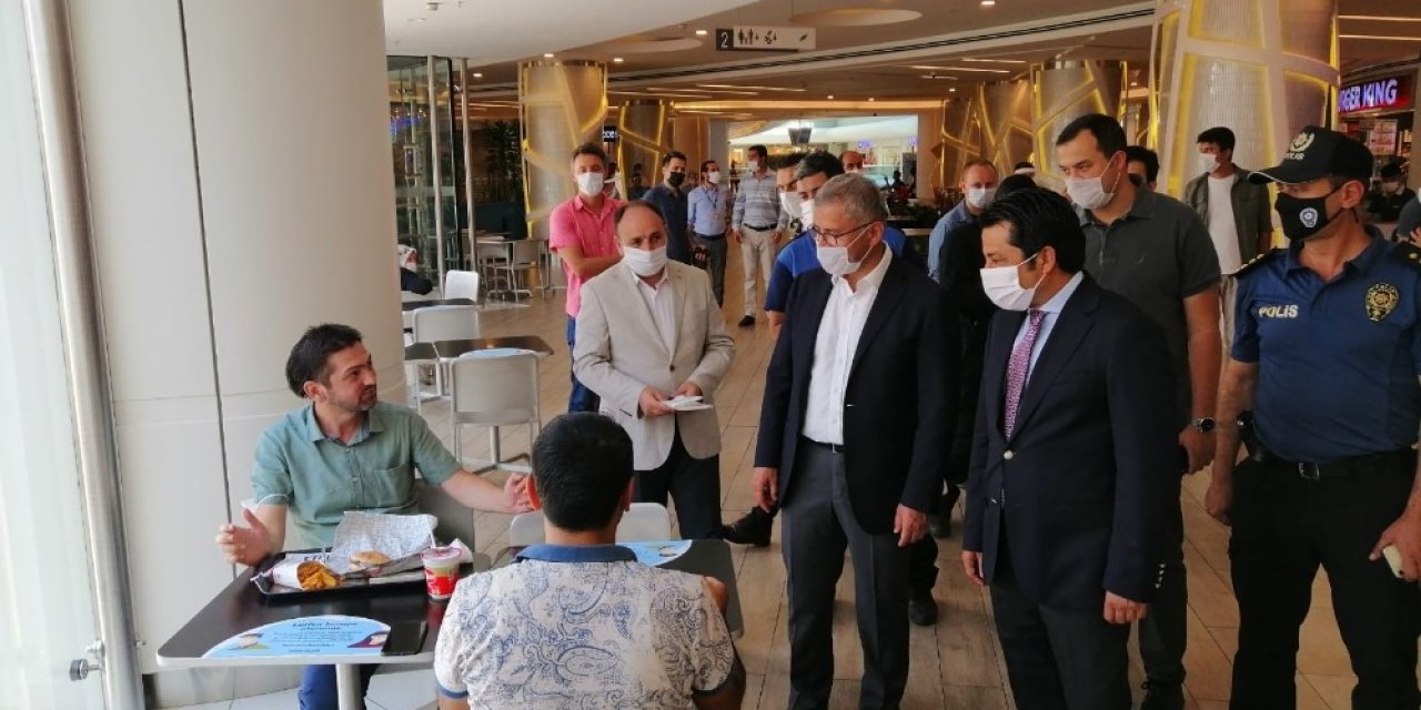 Üsküdar’da Alışveriş Merkezinde Korona Virüs Tedbirleri Denetlendi