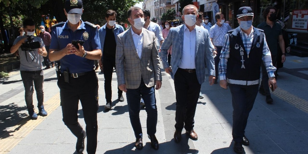 Bağcılar’da İlçe Protokolüyle Birlikte Korona Virüs Denetimi Yapıldı