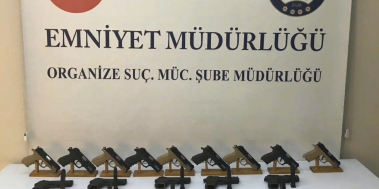 Küçükçekmece’de Namlusu Değiştirilen 21 Adet Tabanca Ele Geçirildi