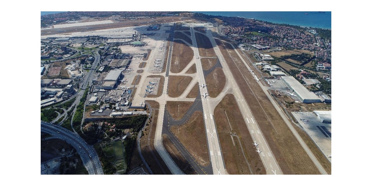 Seferler Başlayınca Atatürk Havalimanı Pistinde Park Eden Uçaklar Azaldı