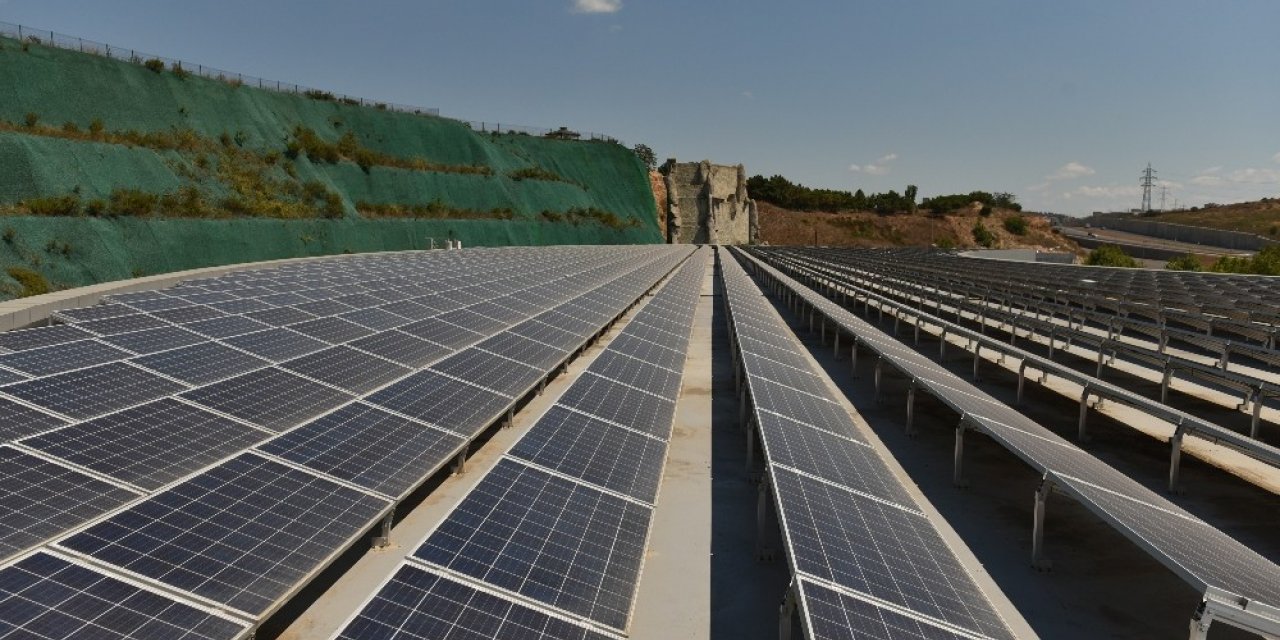 Tuzla Belediyesi Tarafından Güneş Enerjisi Santrali Kuruldu
