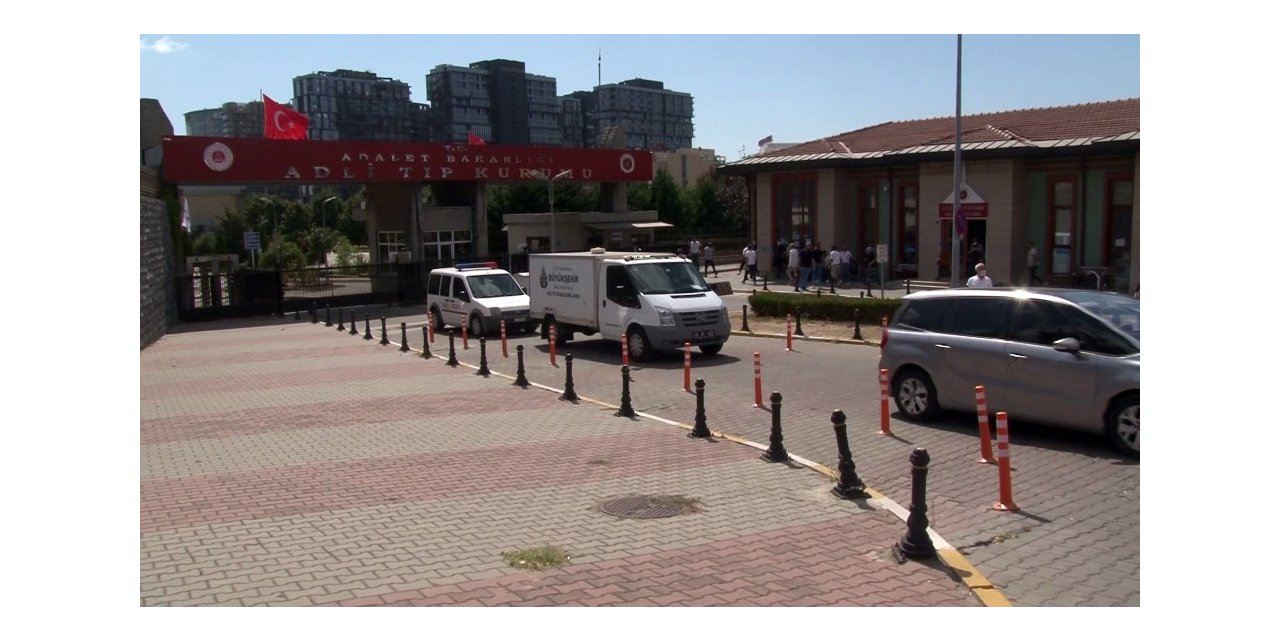 Feci Kazada Hayatını Kaybeden Çiftin Cenazeleri Gözyaşları İçerisinde Alındı