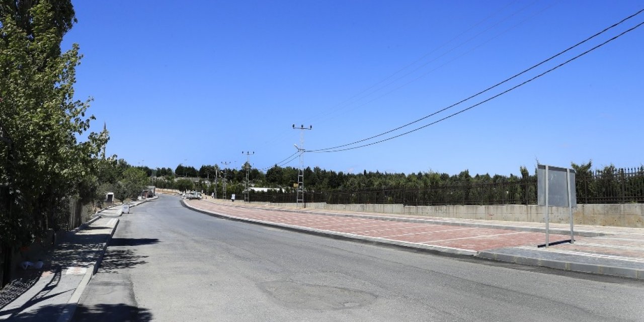 Sultangazi’de Kaldırımlar Yenilendi