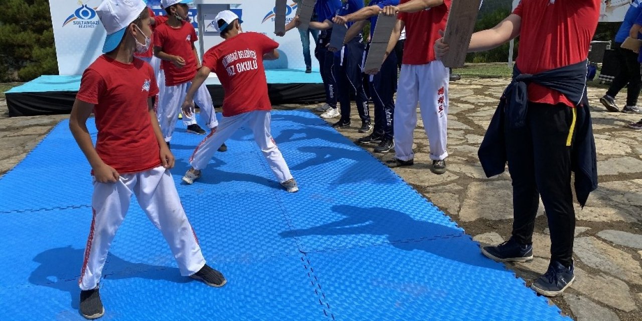 Sultangazi’de Yaz Spor Okulları Sona Erdi