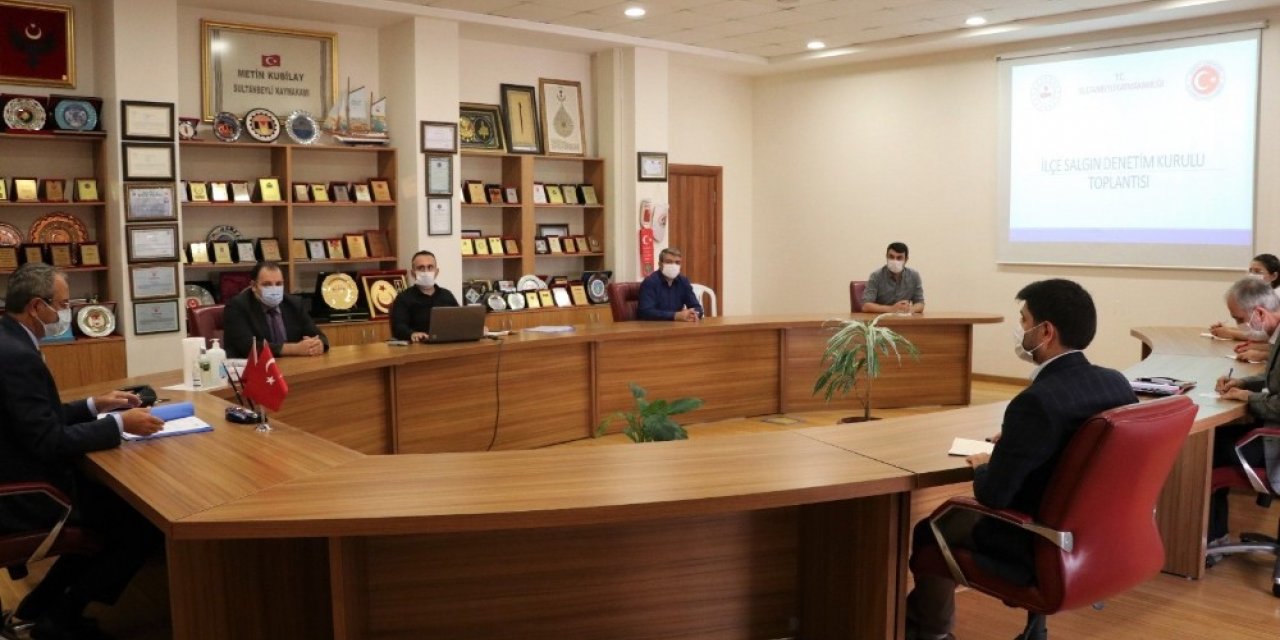Sultanbeyli İlçesi Salgın Denetim Merkezi Toplantısı Yapıldı