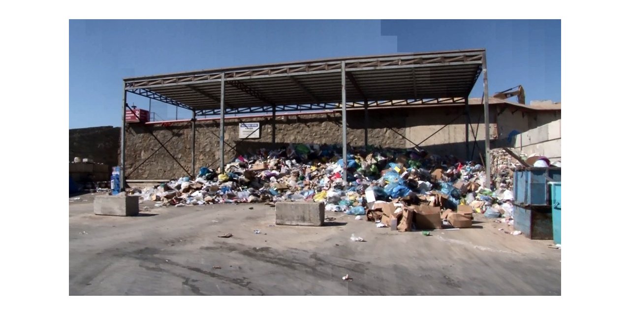 Sabiha Gökçen’in Atıkları Ayrıştırılarak Binlerce Ağaç Kurtarıldı