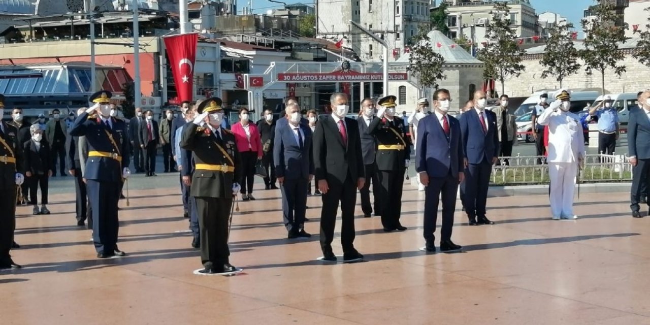 Taksim Meydanı’nda 30 Ağustos Zafer Bayramı Töreni Düzenlendi
